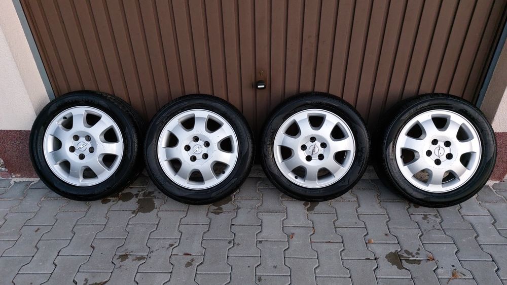 Felgi aluminiowe 16"  Opel 5x110 z oponami