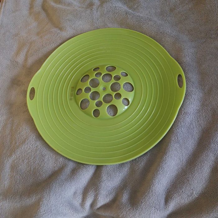 Pokrywa garnka, zabezpiecza przed kipieniem