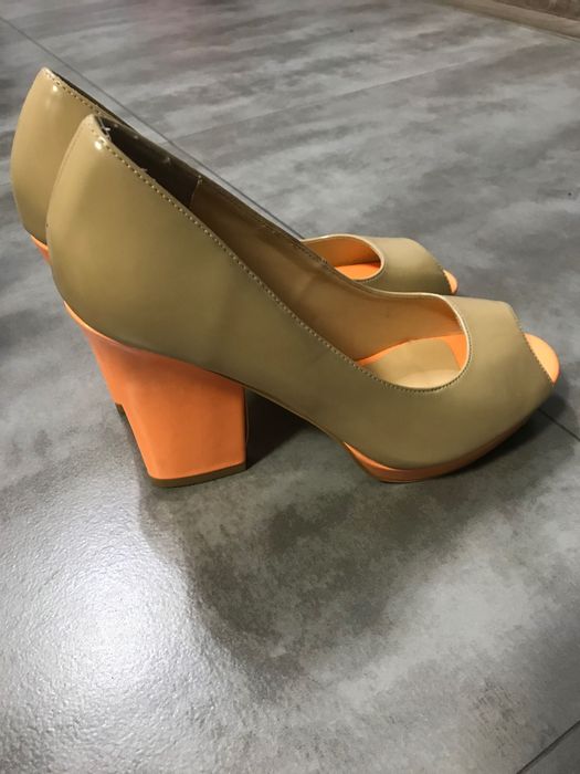 Buty centro lakierowane rozmiar 39