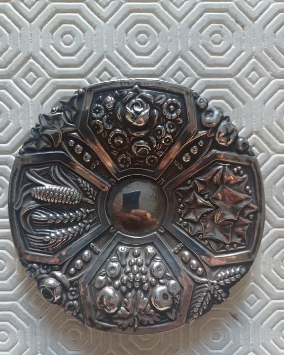 Salva em prata antiga