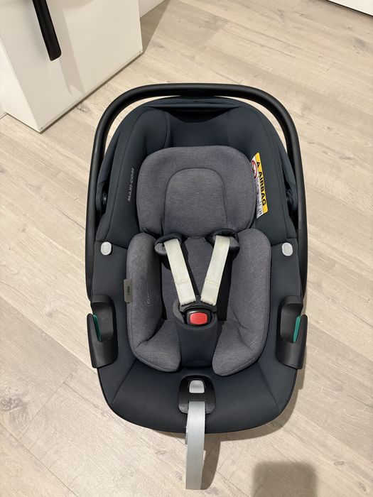 Ovinho Maxi-Cosi Pebble 360 i-Size + redutor recém-nascido