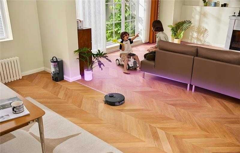 Robot sprzątający Eureka E20 Plus czarny