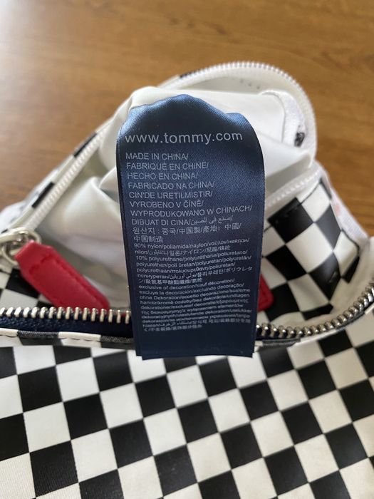 Torebka listonoszka tommy hilfiger