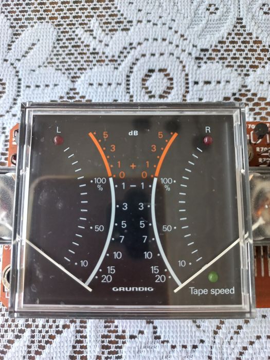 Wskaźnik sterowania do magnetofonu Grundig