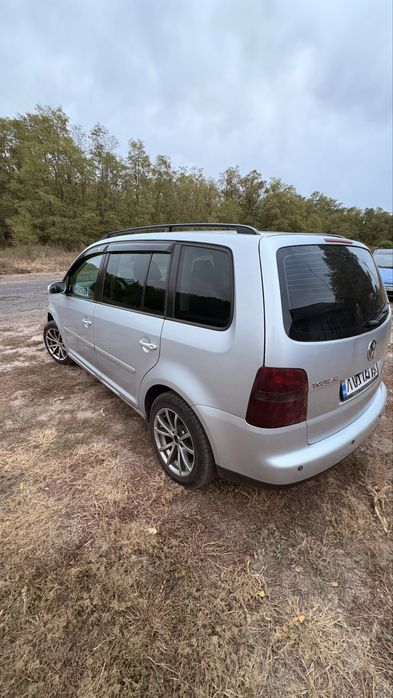 Volkswagen Touran 1.6 FSI