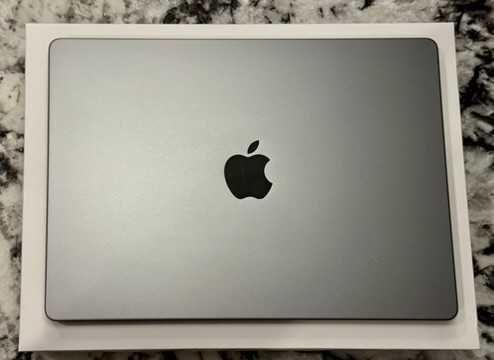 Macbook Pro 14" 2023