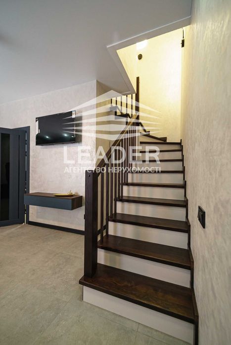 Продам Таунхаус-Два санвузли+ванна+ душова!Венеціанка!СТИЛЬНИЙ