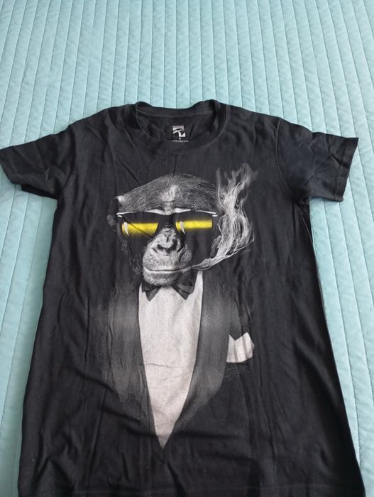 T-shirt manga curta Bioworld