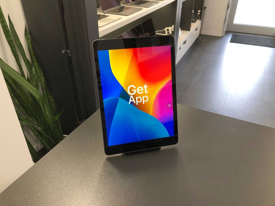 Планшет iPad 8 покоління 2020 на 128 ГБ LTE ГАРАНТІЯ 97305