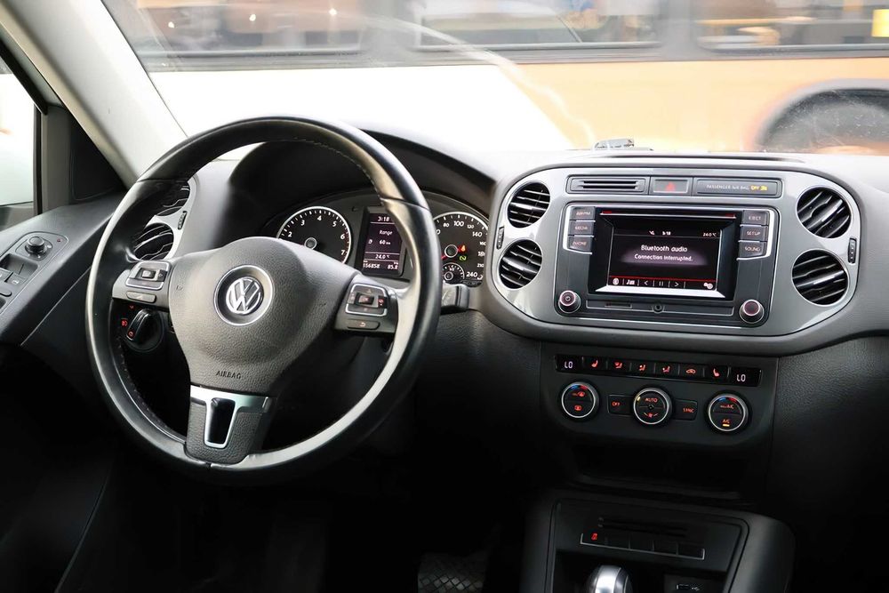 Volkswagen Tiguan      2016
