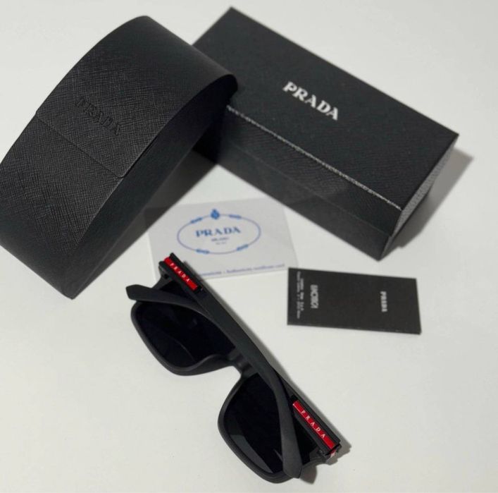Сонцезахисні окуляри Prada чоловічі чорні прямокутні Прада в повній комплектації з коробкою і чохлом
