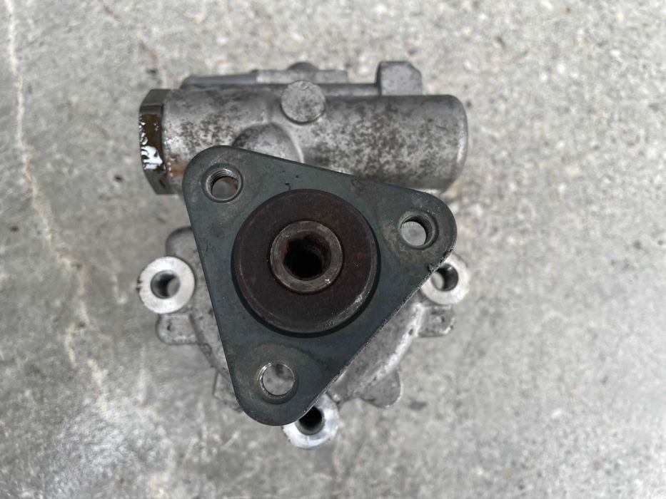 Гідропідсилювач керма насос ГУР Alfa Romeo 145 156 166 1.6 1.8 2.0 3.2