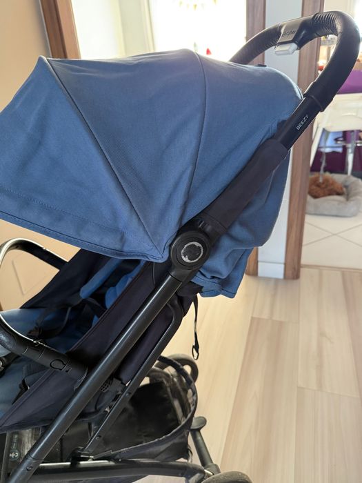 Cybex Beezy • lekki wózek spacerowy • składany jedną ręką