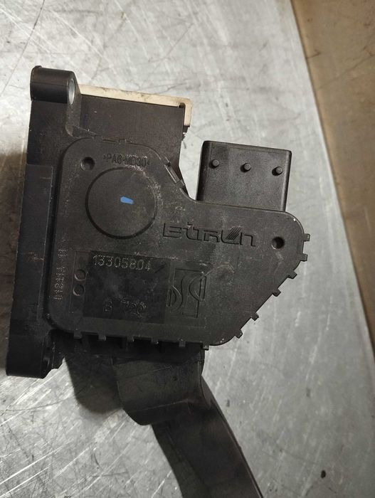 Potenciometro / Pedal Acelerador Opel Corsa D / E 13305804