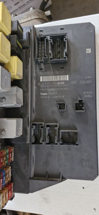 Caixa  fusíveis Mercedes Sprinter (W906). 2006/2018.