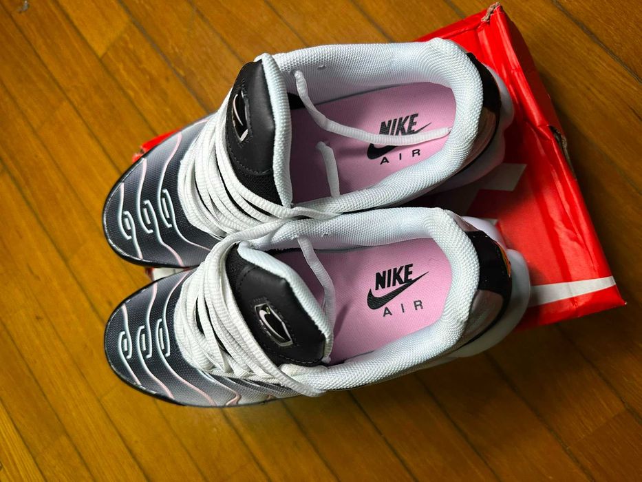 Nike Air Max Plus TN | Tamanho 42 EU | Novo | Cinza/Branco/Rosa