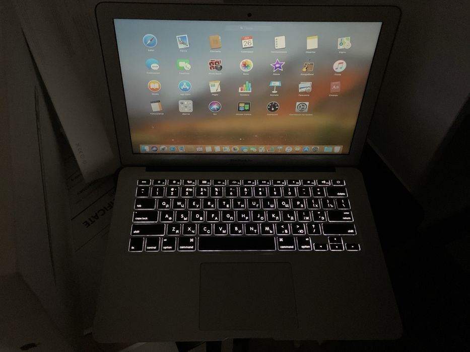 MacBook air 2017 идеальный состояние нового полный комплект