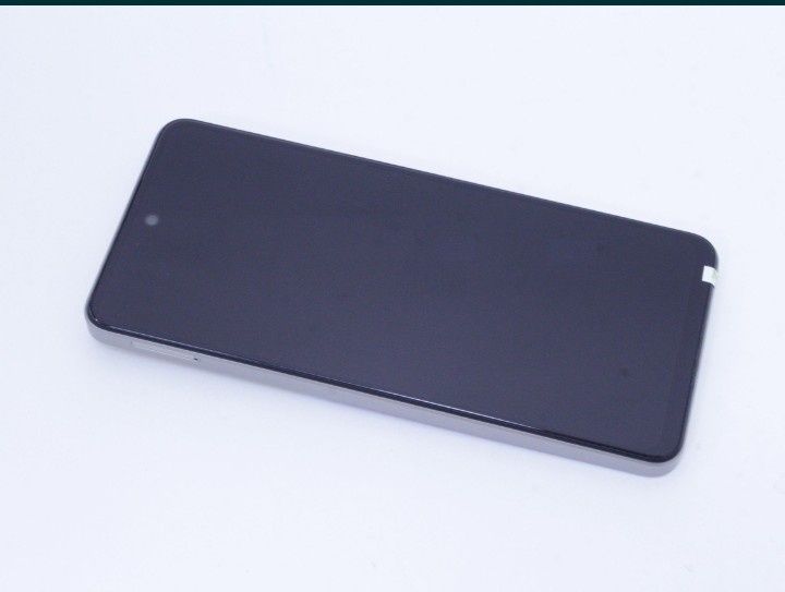 ZTE     Nubia   Musik