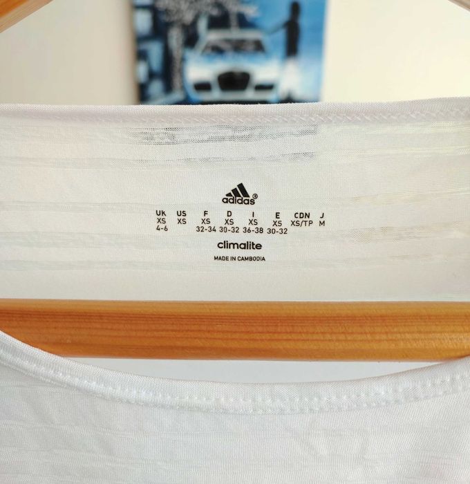 Жіноча футболка Adidas