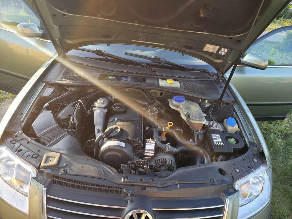 VOLKSWAGEN PASSAT 2001 VIN WVWZZZ3BZ1E245184 фото оголошення 9 з 24