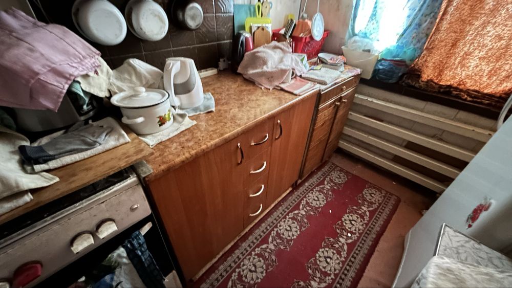 Отдам мебель, шкафы и тумбы