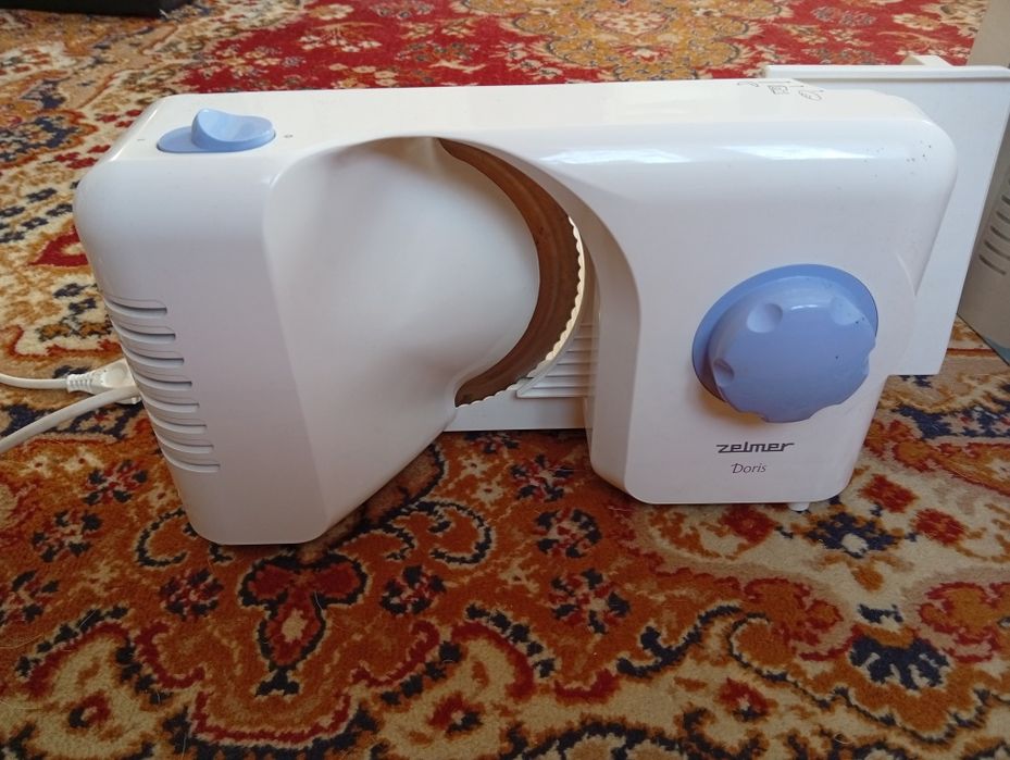 Слайсер, скиборізка Zelmer Doris Electric Slicer