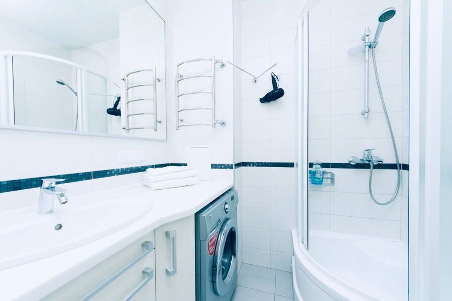 Драгоманова, посуточно Пчелки,, Ахматовой, Ашан,Позняки,Драгоманова 6