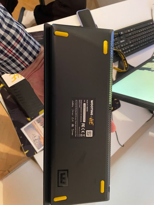 Wooting 60 he ( Ігрова клавіатура)