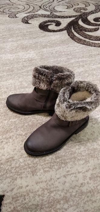 Продам полу-ботинки