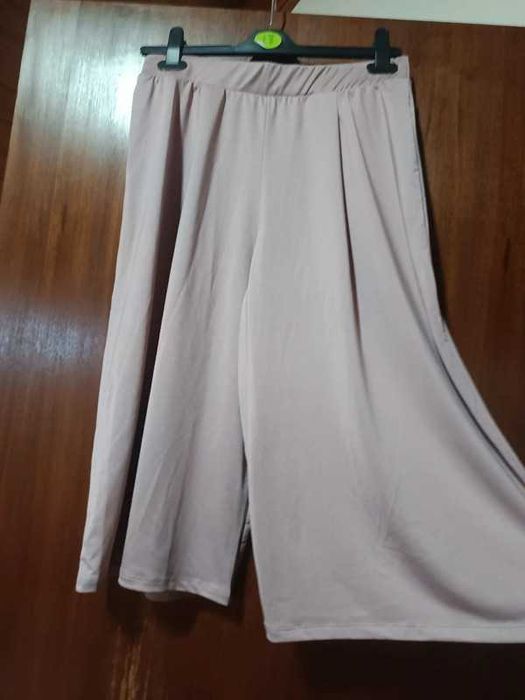 Calça fina rosa claro