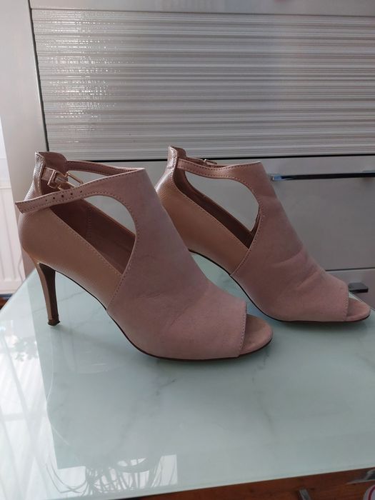 Buty skórzane NEXT r.39