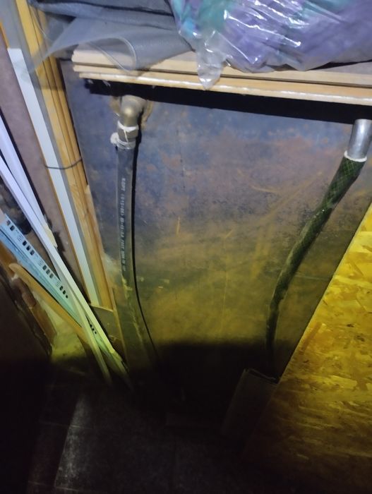 Бак для воды металл