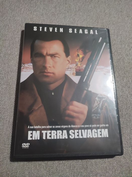 Em Terra Selvagem