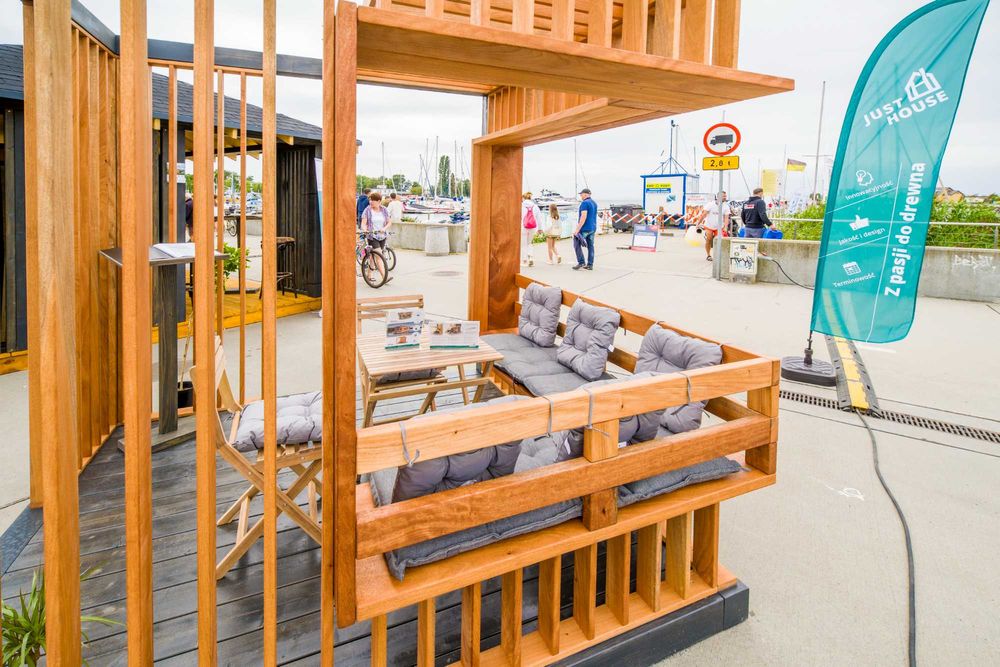 Altana, altanka drewniana, wiata weranda konstrukcja drewno Okoume