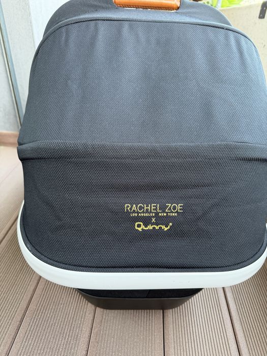 4 em 1 - Carrinho Quinny Moodd + Alcofa Quinny + Ovinho + Isofix