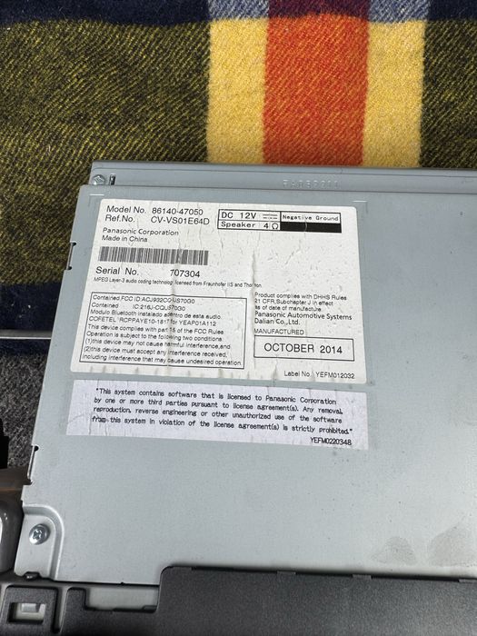 Штатная магнитола toyota prius 30 (+родная камера)