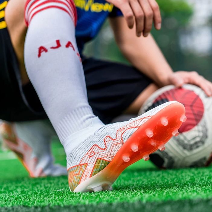 Buty piłkarskie korki lanki skarpeta futbolówki orlik męskie chłopięce