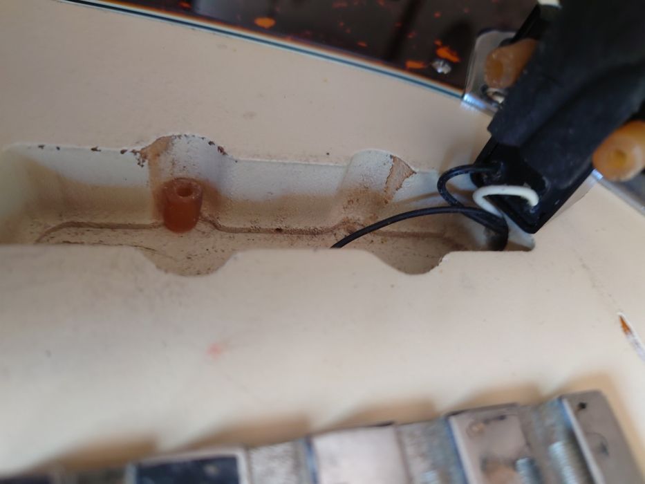 Gitara basowa fretless Jazz bas