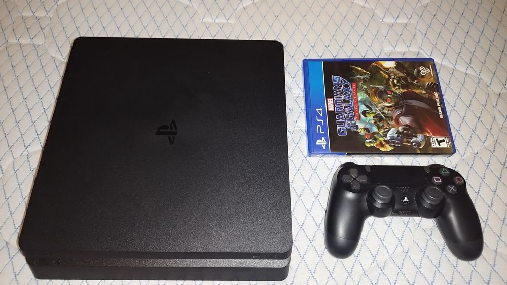 PS4 Slim 500 Gb + Jogo TellTales Guardians of The Galaxy