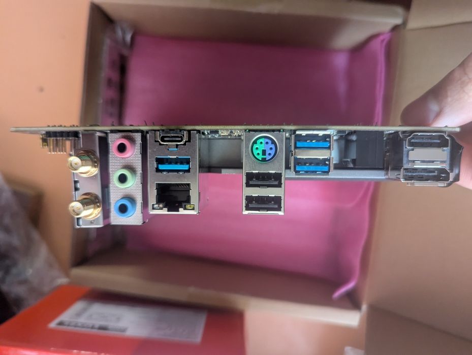 Мат.плата  ASROCK B550M-ITX/AC AM4 B550 mini-itx