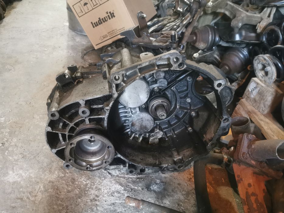 HDV, 6-ст МКПП.
2.0 TDI, Volkswagen Passat B6.  Skoda Octavia A5