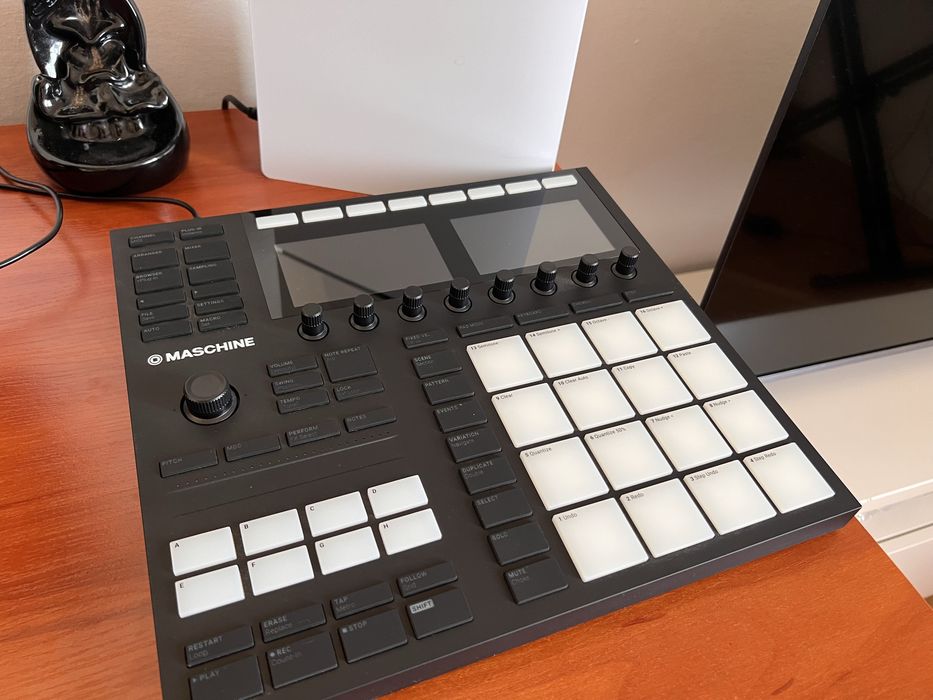 Native instruments mk III