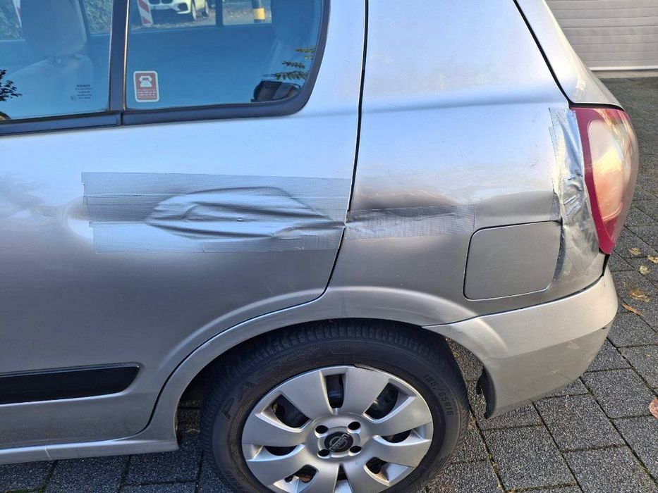 Samochód Nissan Almera