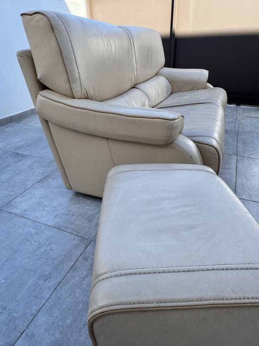 Sofa em pele + puff