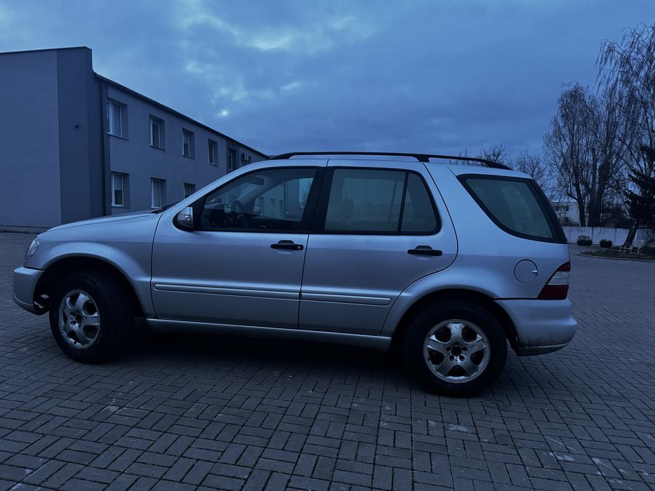 Mercedes-Benz ML270 2003