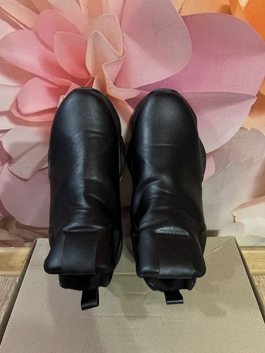 Продам кроссовки унисекс