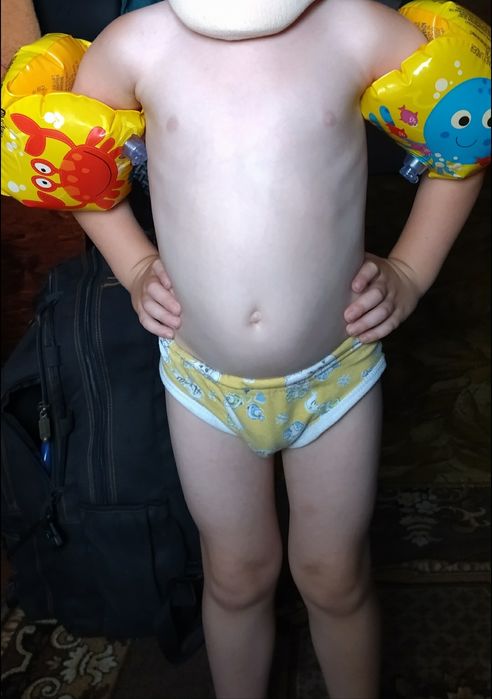 Надувной жилет и нарукавники для плавания