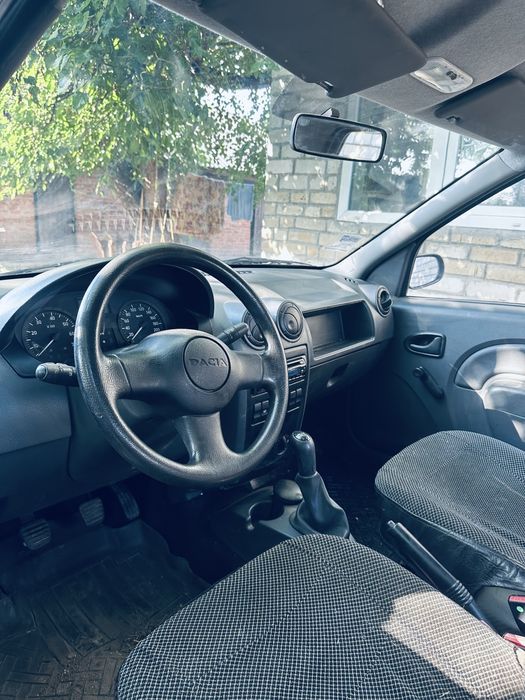 Dacia Logan 2006 1.4