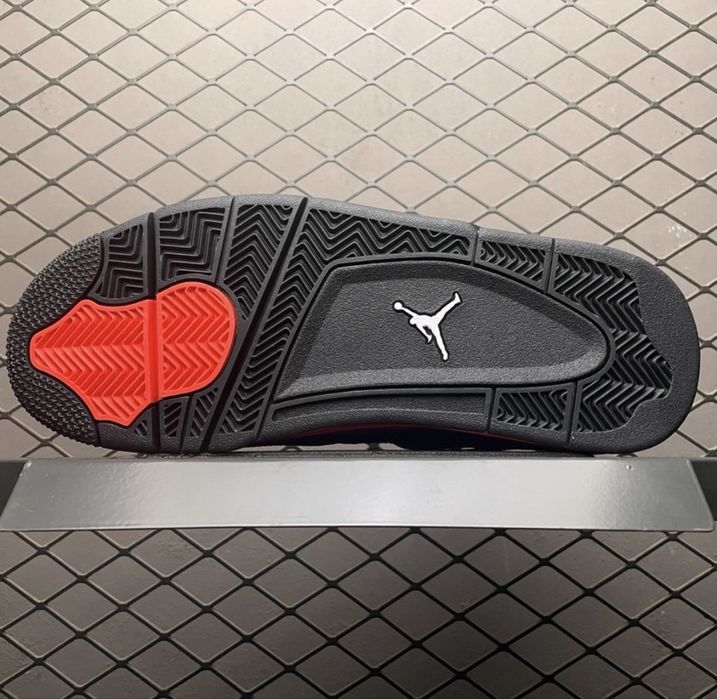 Nike Air Jordna 4