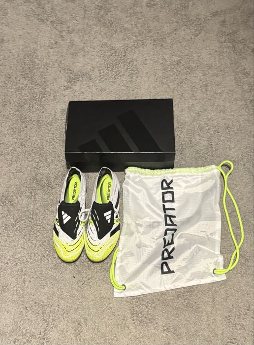 Chuteiras adidas novas